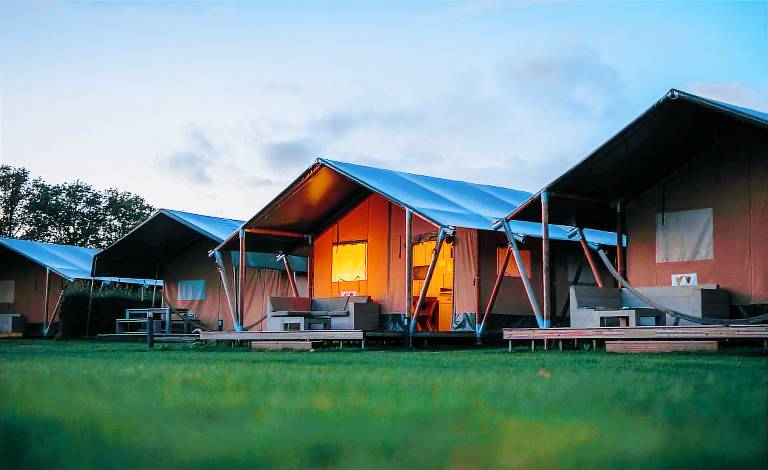 Vacation home with terrace in Garderen