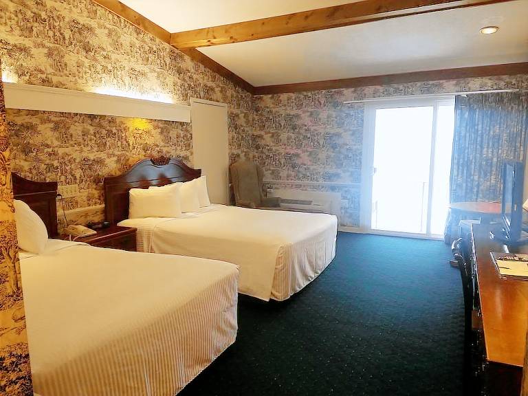 Resort  Southbridge