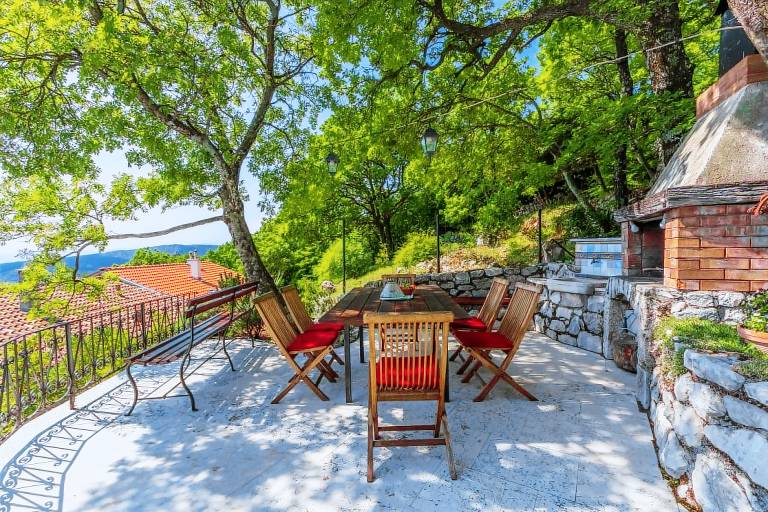 Fully equipped house with barbecue, yard & private pool | Beach view | Suitable for remote work | Pets allowed — photo 5