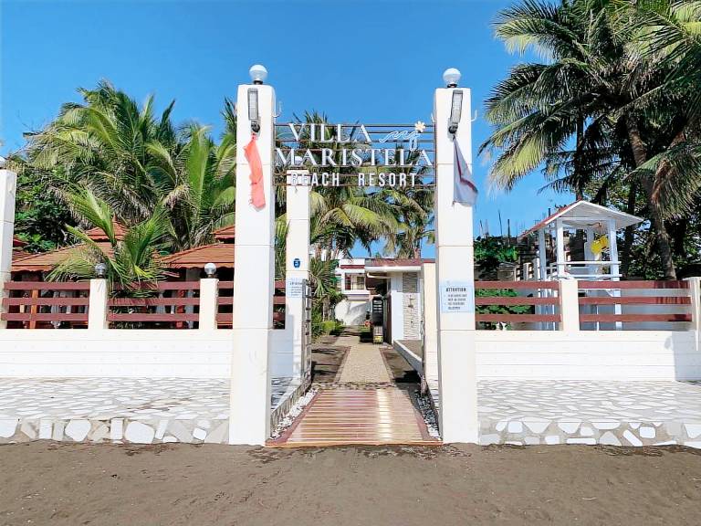 Villa MJ Maristela Beach Resort in Lemery