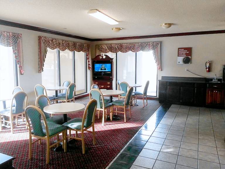 Motel 6 White House, TN — photo 5
