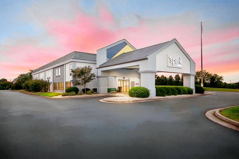 Spark by Hilton Bardstown — photo 3