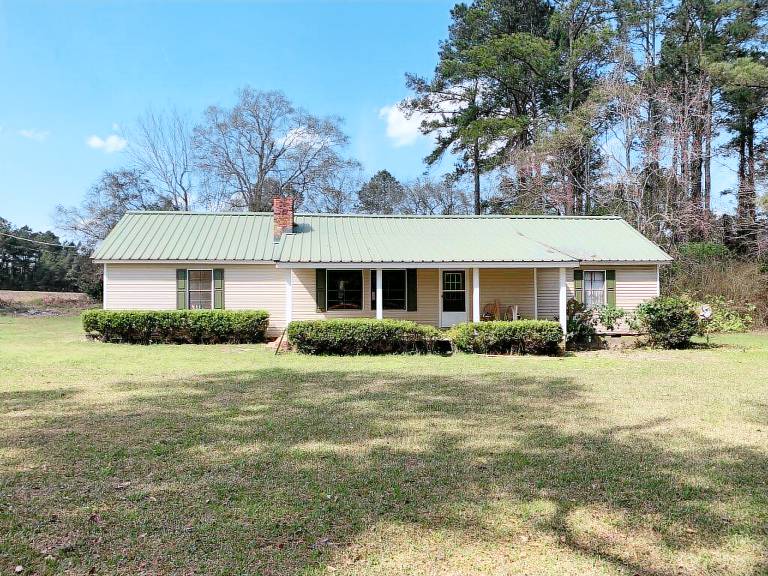 House  Moultrie