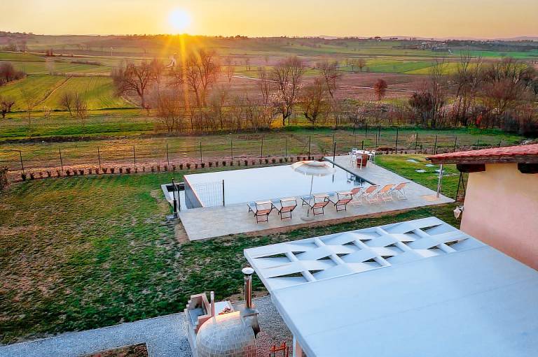 Independent villa near Cortona with 3 bedrooms. Private pool, A/C and Wi-Fi! — photo 3
