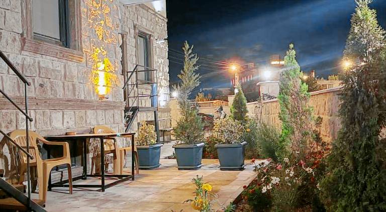 Nice holiday apartment with terrace & yard | Suitable for remote work | Pets allowed — photo 3