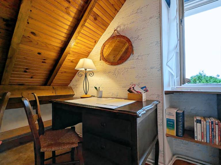 Cottage with yard & barbeque — photo 4