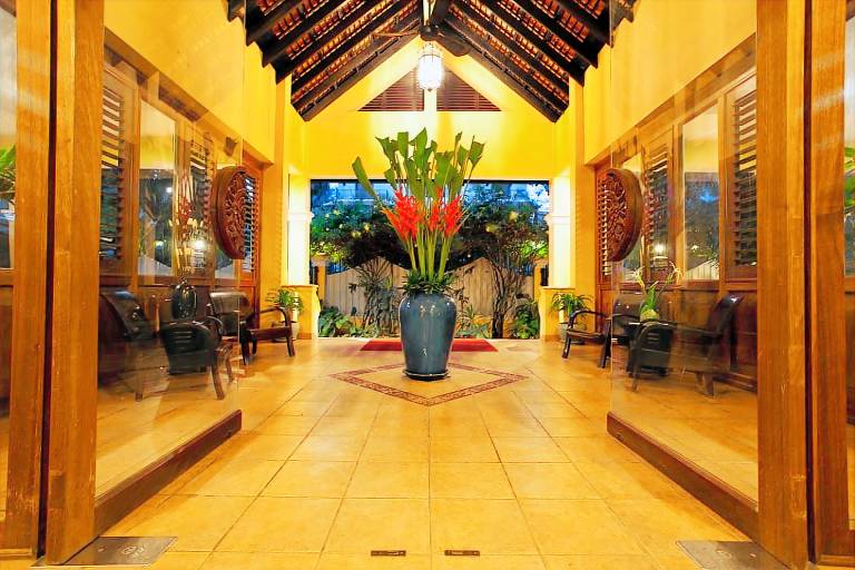 Serviced apartment with patio & garden | Suitable for remote work | Pet-friendly — photo 3