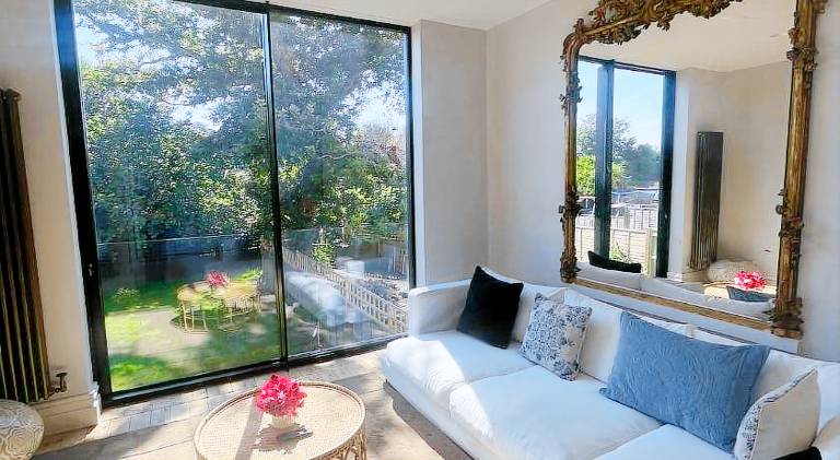House with 6 rooms for 12 persons — photo 2