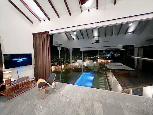 353 m² Villa