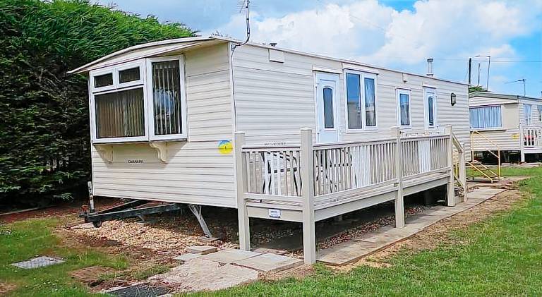 Bailey's Caravan Hire - Sealands Plot 1 - Wi-Fi - Dog Friendly — photo 4