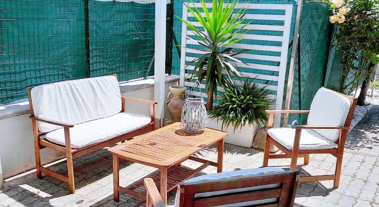 Holiday apartment with 2 rooms for 4 persons in Pescara
