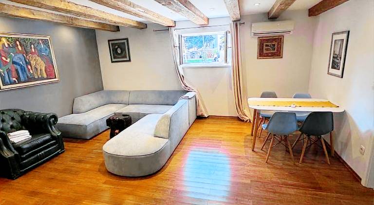 Holiday apartment | Next to Ivan Meštrović Gallery in Split