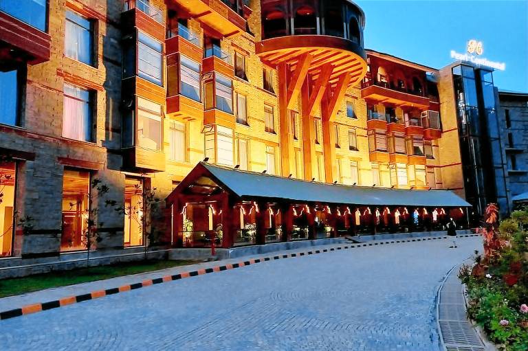 Pearl Continental Hotel Malam Jabba