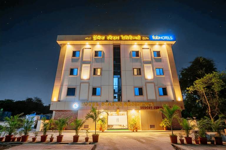 FabHotel Status Residency