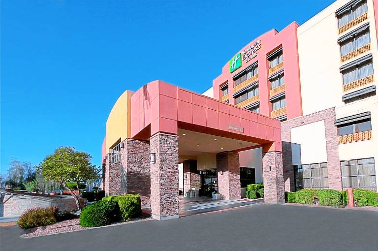Holiday Inn Express Hotel & Suites Tempe Hotel By IHG — photo 4