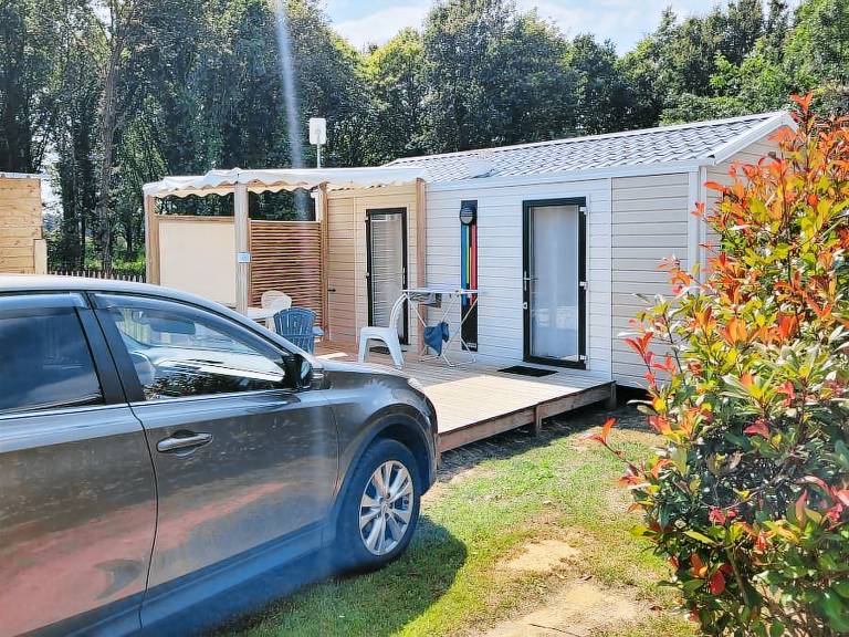 Mobile home with patio | Dogs allowed — photo 5