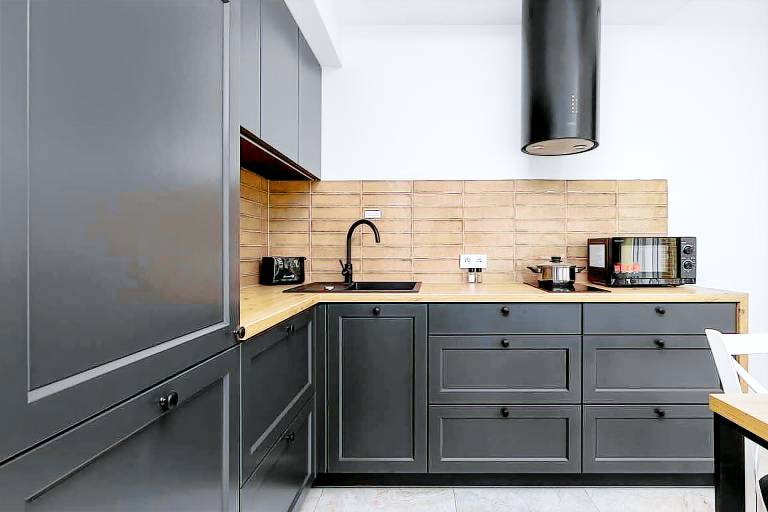 Family-oriented lovely apartment with fast internet | Pet-friendly — photo 3