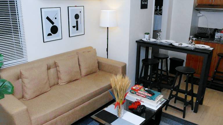 A2J BGC Luxury 2BR Loft Near Burgos Circle & Malls — photo 2