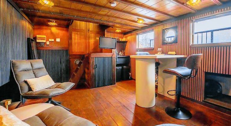 Houseboat-Amsterdam-Classic — photo 2
