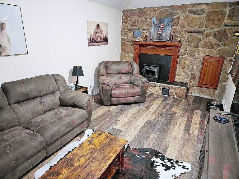 House  Laramie