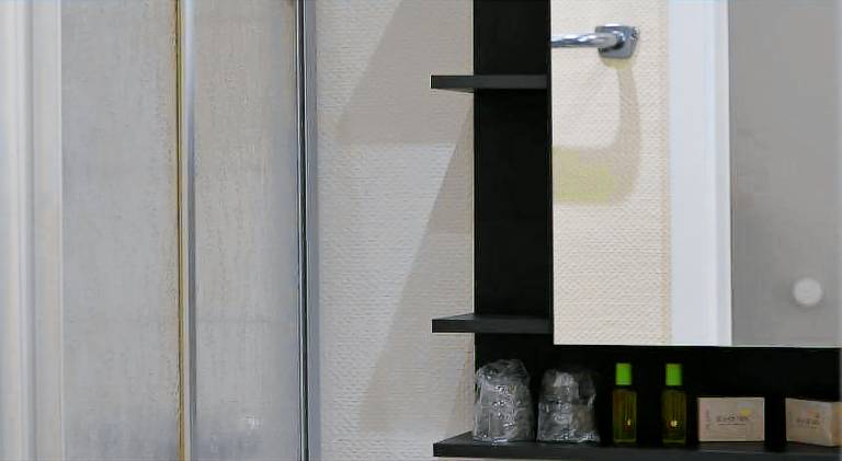 Serviced apartment with terrace & yard — photo 2
