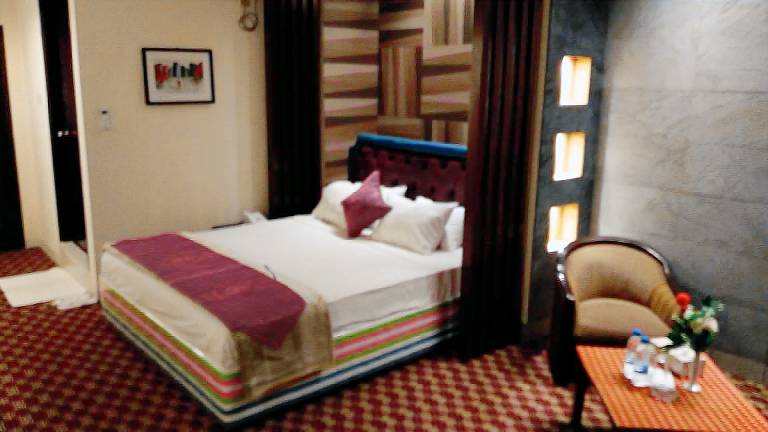 Center Point Apartment