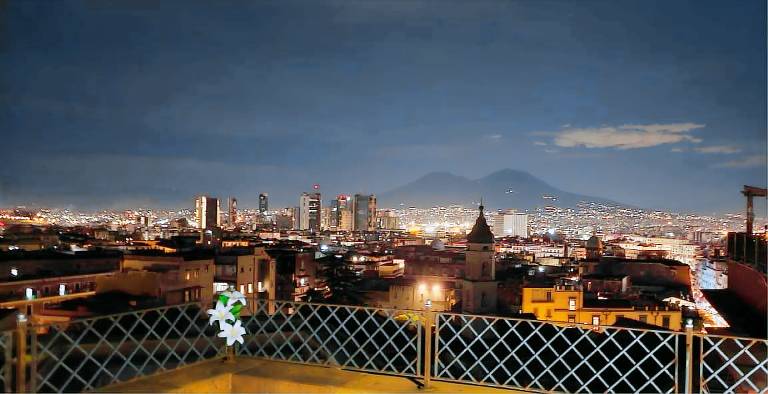 Child-friendly apartment with terrace | Next to Naples Cathedral | City view | Good for workation | Pets are welcome — photo 2