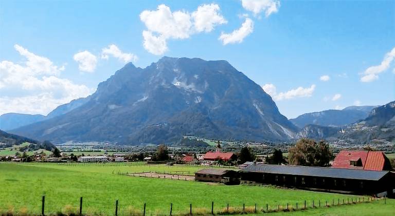 Holiday apartment with sauna & pool | Pets are welcome in Aigen im Ennstal