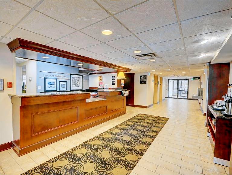 Hampton Inn Indianapolis-South — photo 5