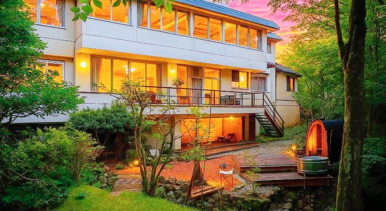 Fully equipped charming villa with sauna, terrace & yard | Perfect for remote work | Dogs allowed in Hakone