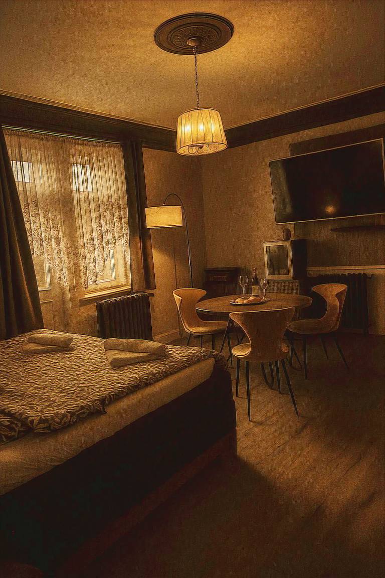 85 m&sup2; Privatzimmer