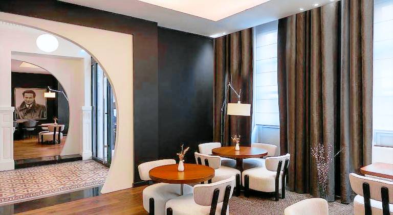 Le Grand Balcon Hotel — photo 2