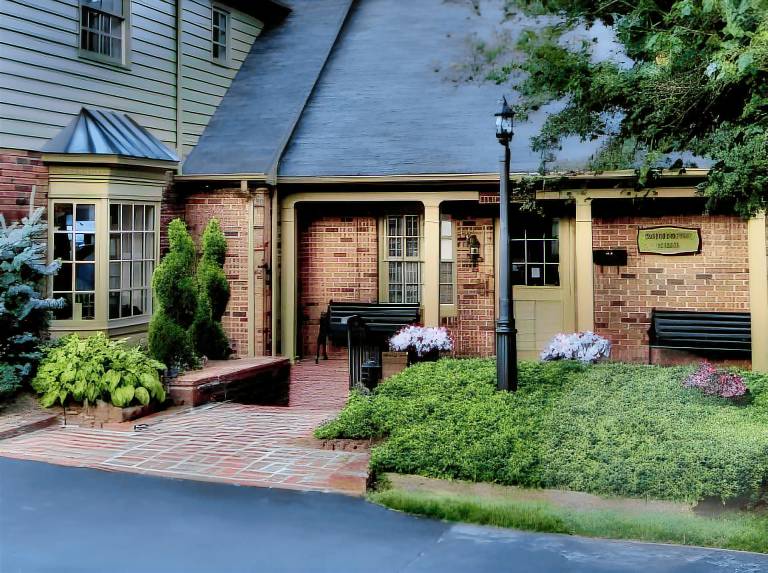 Hillwinds Inn - Blowing Rock in Blowing Rock, NC