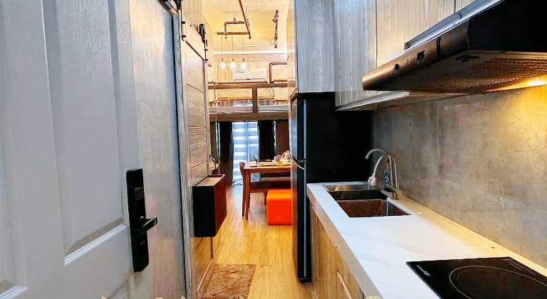 Holiday apartment with pool in Quezon City