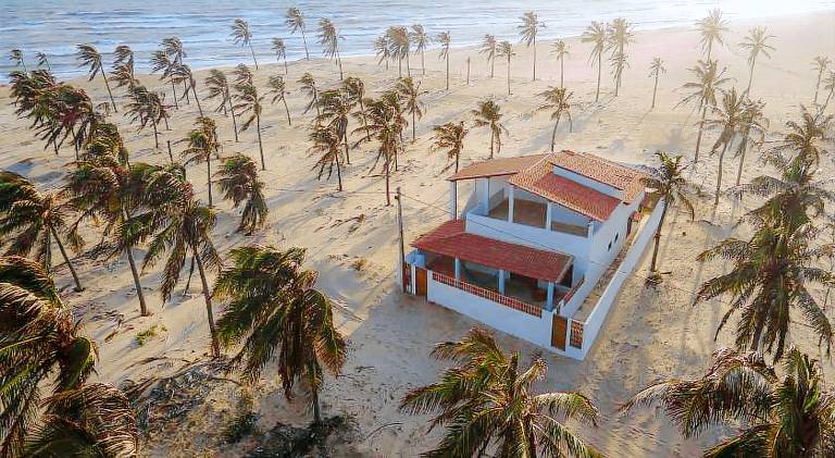 House with yard, private pool & terrace in Trairi