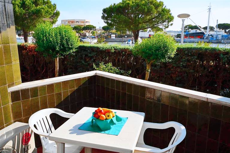 Rental apartment with garden — photo 4