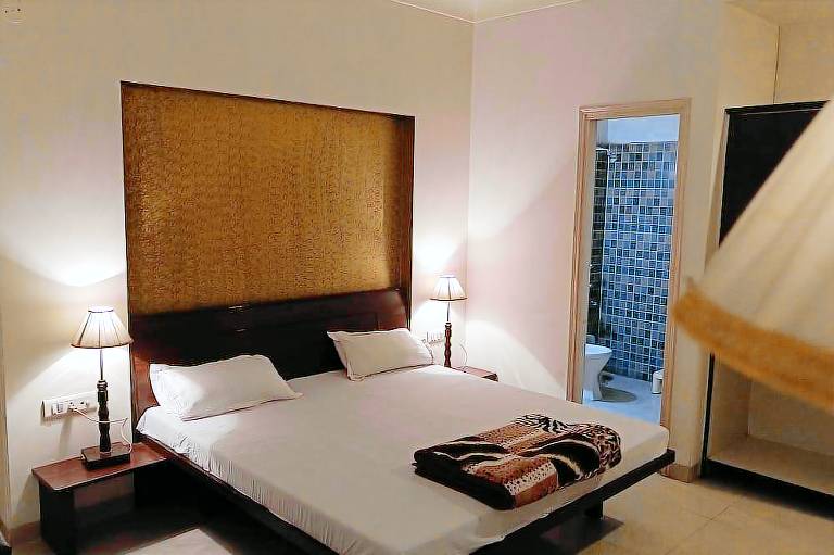 Hotel Samrat
