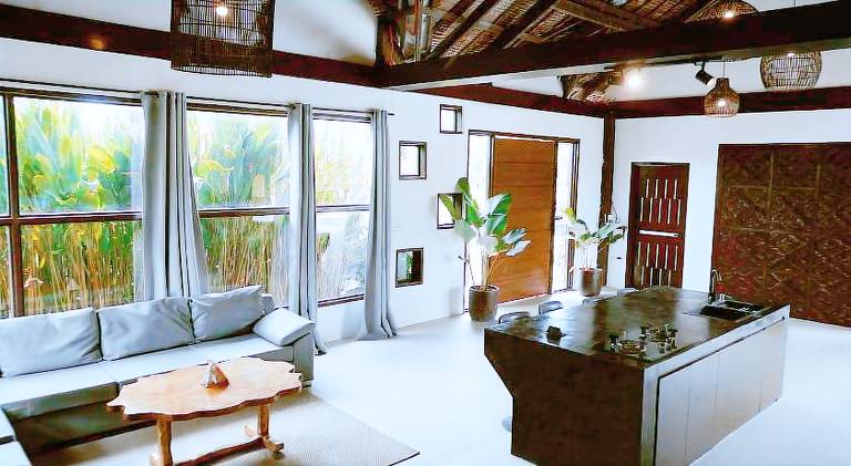 Villa with grill, yard & pool | Perfect for remote work | Pets allowed — photo 4