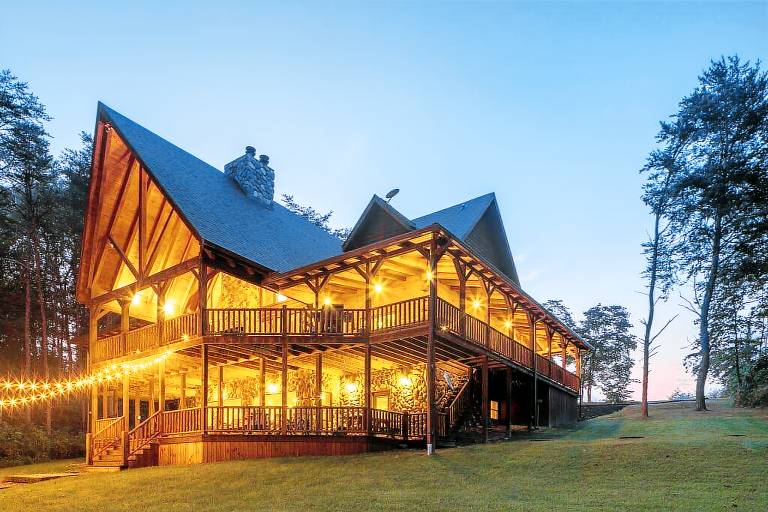 Lodge Logan
