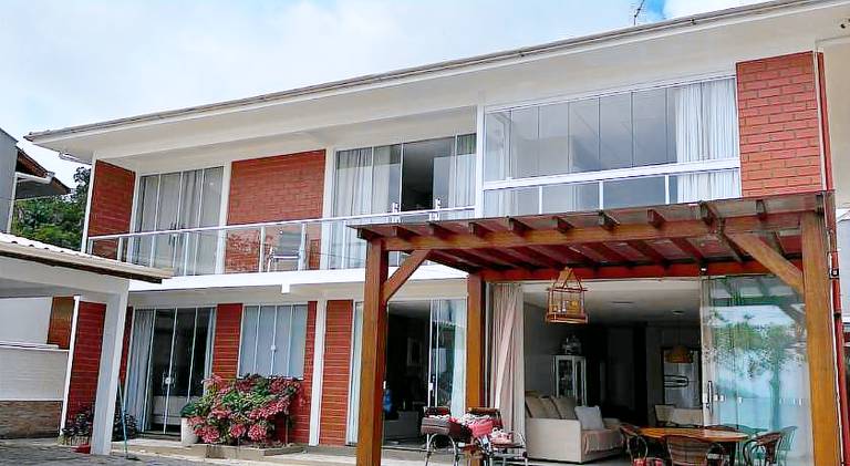 Holiday apartment with BBQ in Florianópolis