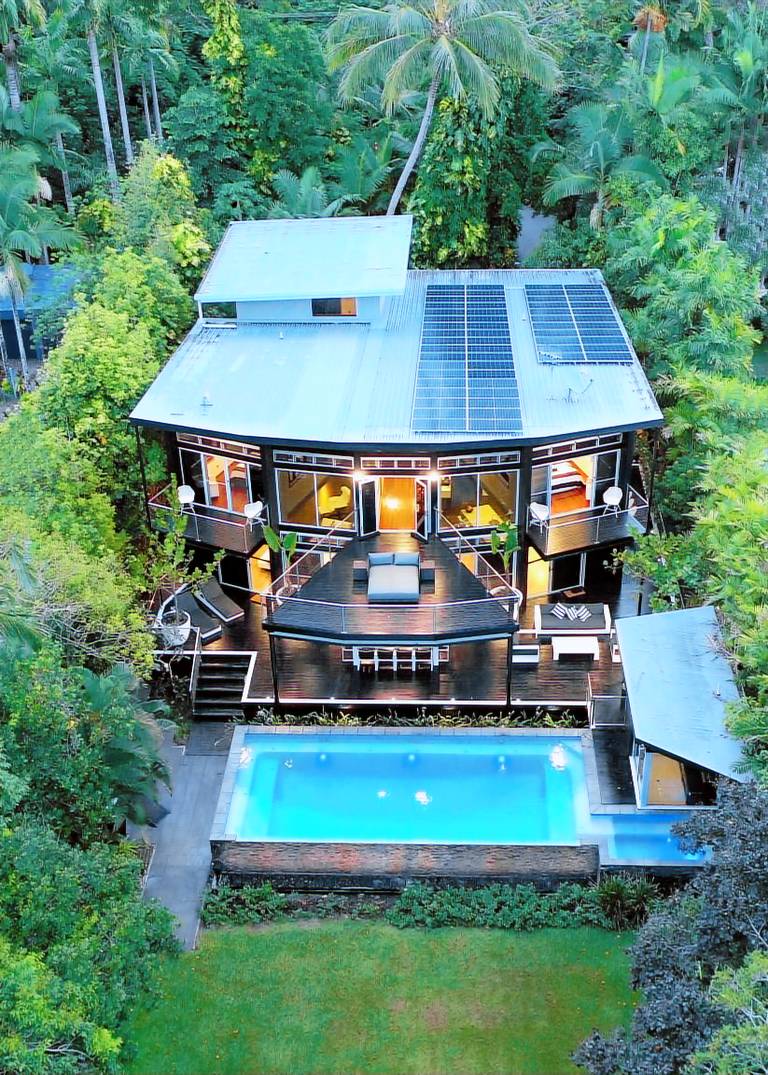 Villa  Port Douglas