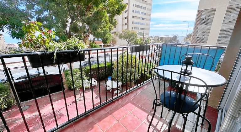 Holiday apartment with private pool & patio — photo 4