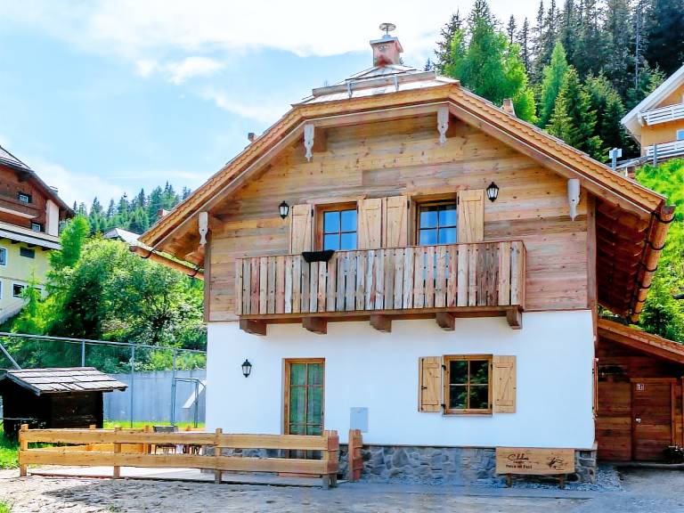Chalet with terrace & sauna in Rennweg am Katschberg