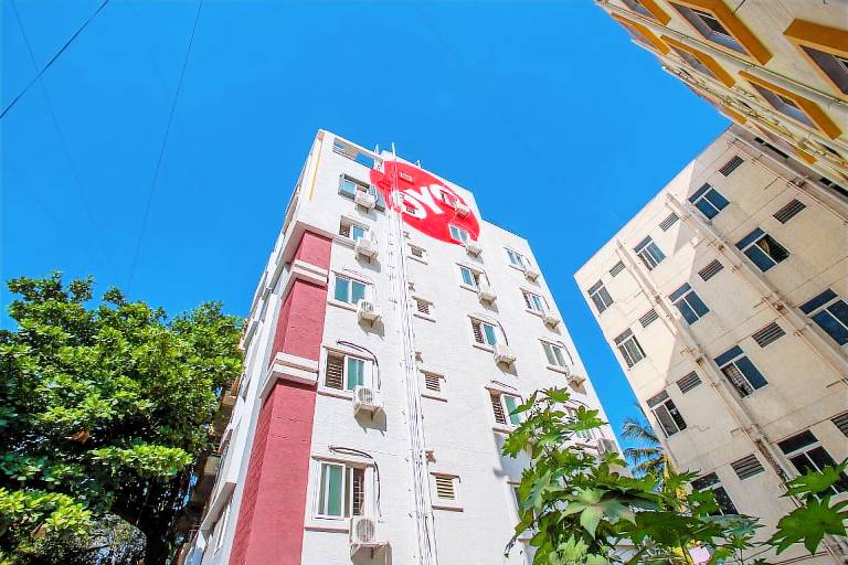 Hotel O Varcity Emerald Near Ragigudda Sri Prasanna Anjaneyaswamy Temple