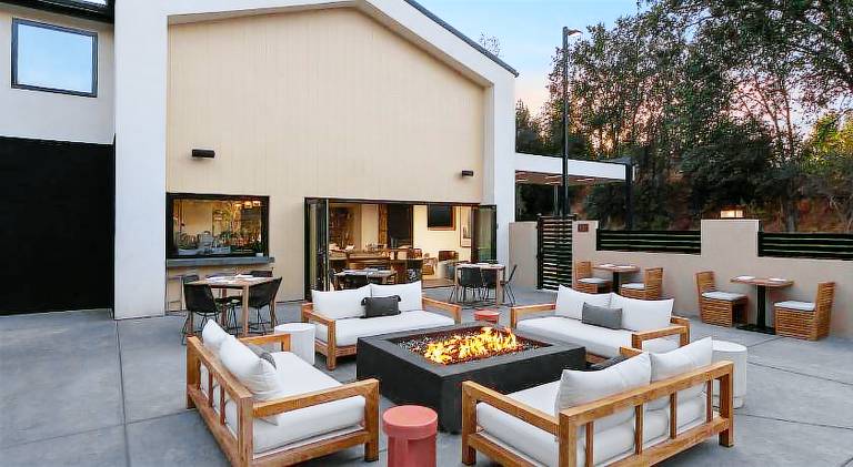 The Inelle, Oakhurst Yosemite, a Tribute Portfolio Hotel — photo 3