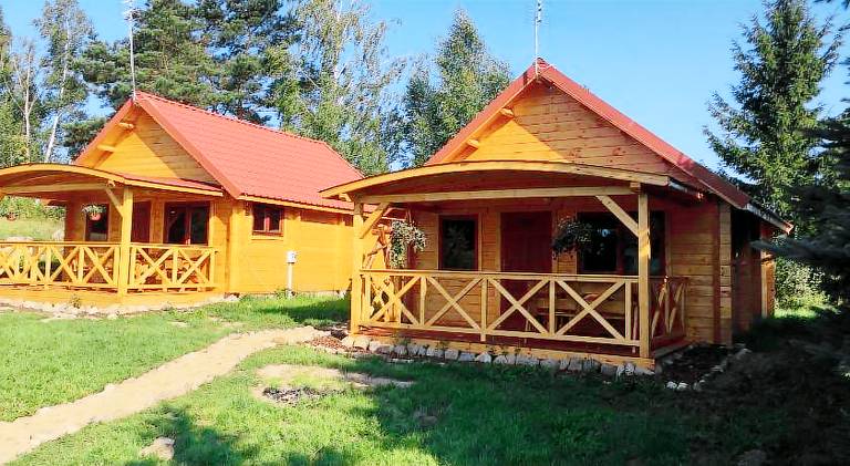 Lodge with grill, patio & garden in Gizycko