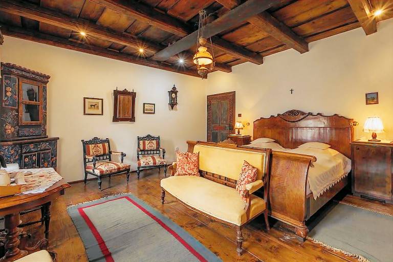 Accommodation Micloșoara