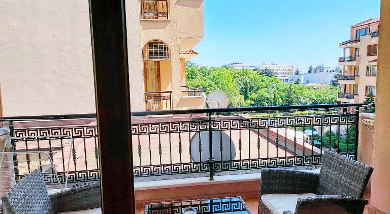 Charming rental apartment with jacuzzi & pool | Close to the beach | Dogs allowed — photo 4