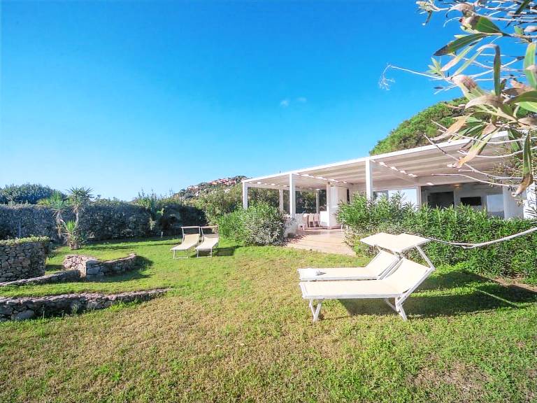 House with yard, terrace & grill — photo 5