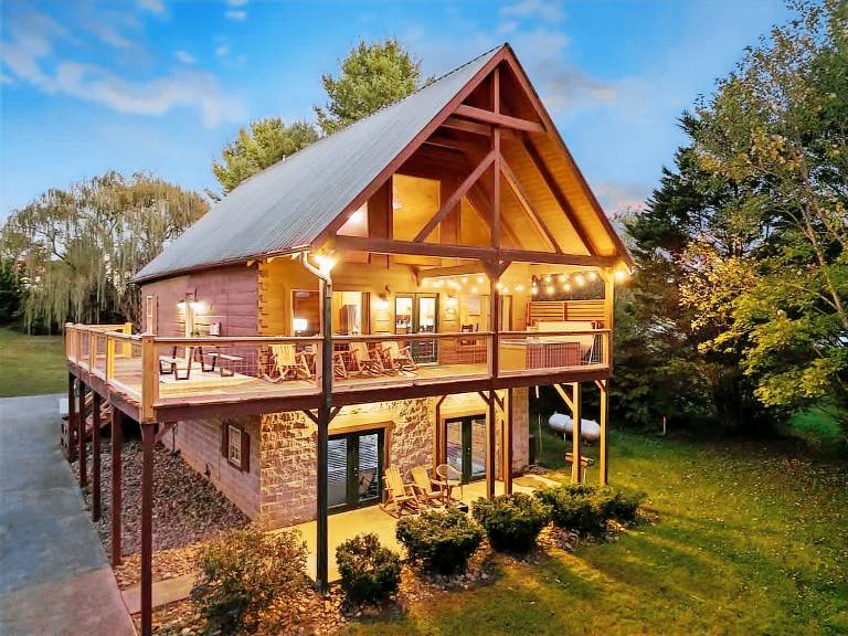 Beauty By The River Lodge by Beyond Expectations — photo 2